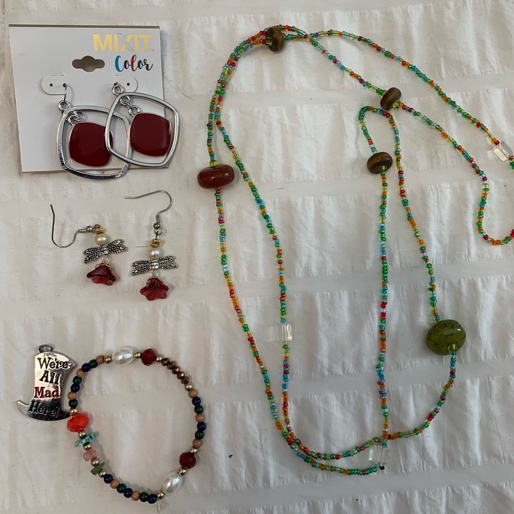 Colorful Beaded Jewelry Set